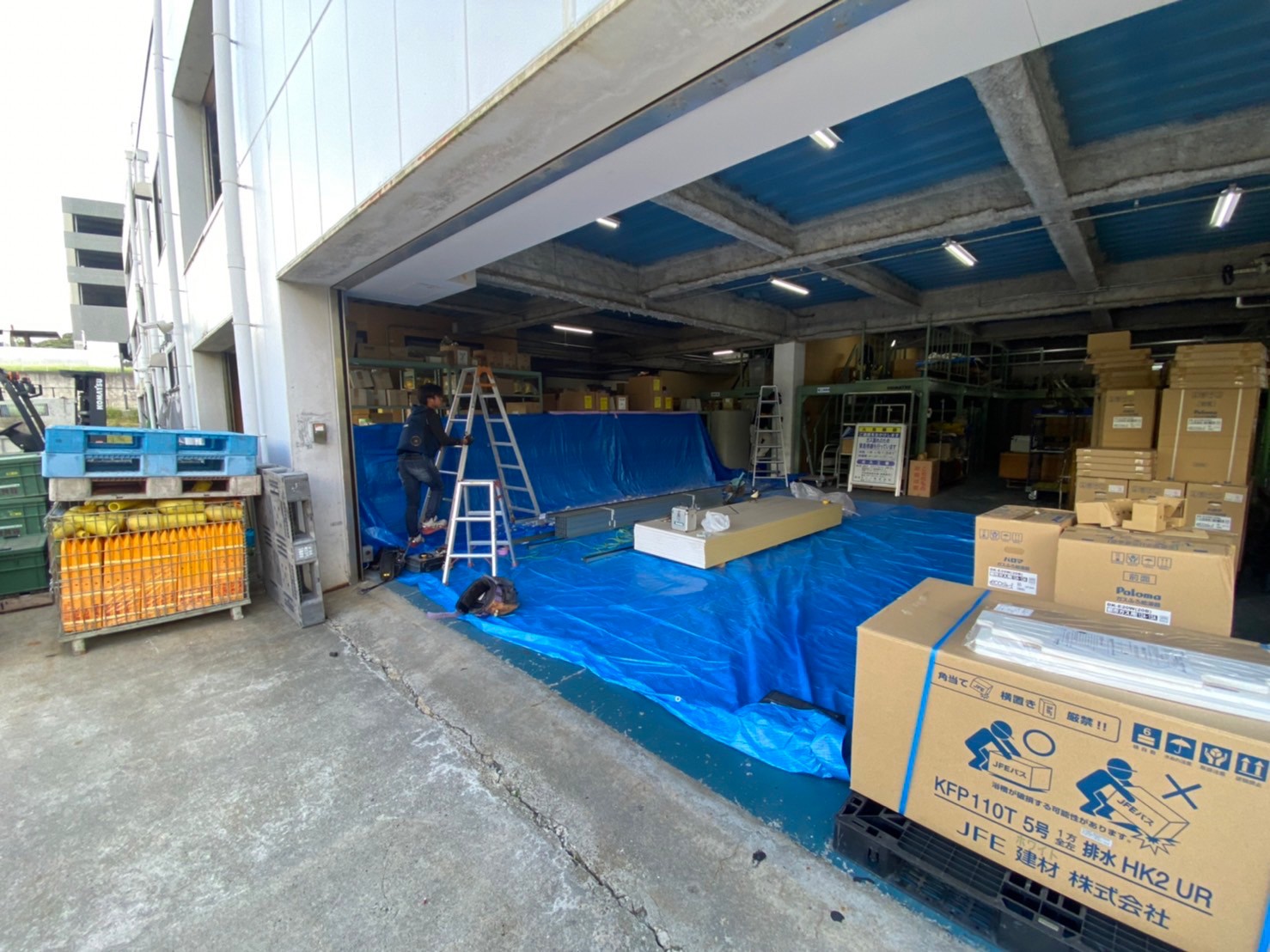 【兵庫県神戸市】M社様 間仕切り工事・扉設置工事