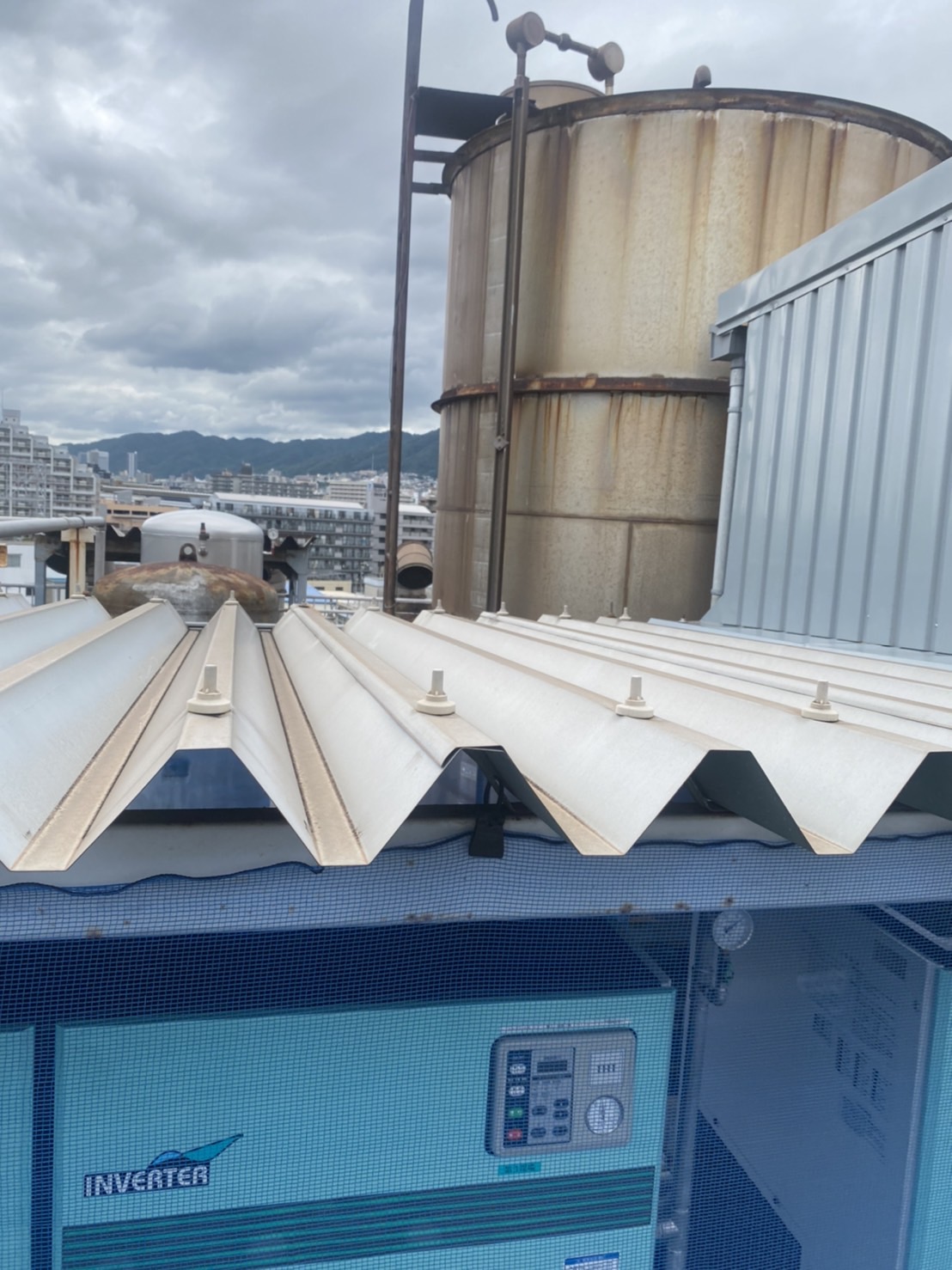 【兵庫県神戸市東灘区】G社様 雨漏り補修工事（外壁塗装・笠木及び雨押え板金の施工）