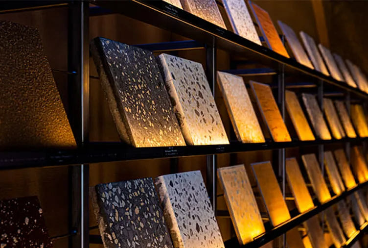 熊本城の廃瓦を活用した舗装材EcoKAWARA